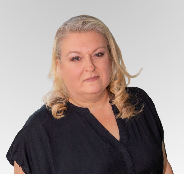 Lee-Ann Johnstone - The Affiliate Marketing Podcast Host